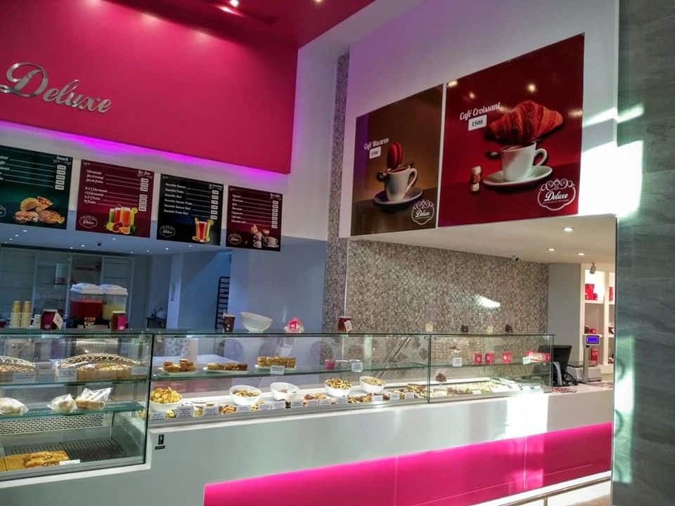 Deluxe Macarons & Pâtisserie Photos 2